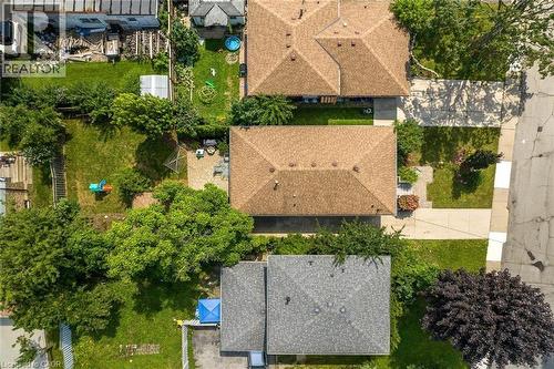 5 Burrwood Drive, Hamilton, ON - Outdoor