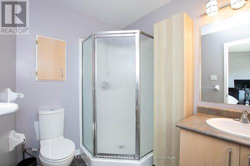 En-Suite Bath in Primary Bedroom - 317 Freedom Private, Ottawa, ON - Indoor Photo Showing Bathroom