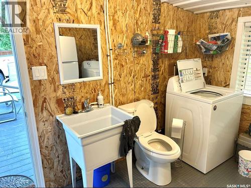 38 Gaddesby Drive, Meota Rm No.468, SK - Indoor Photo Showing Laundry Room