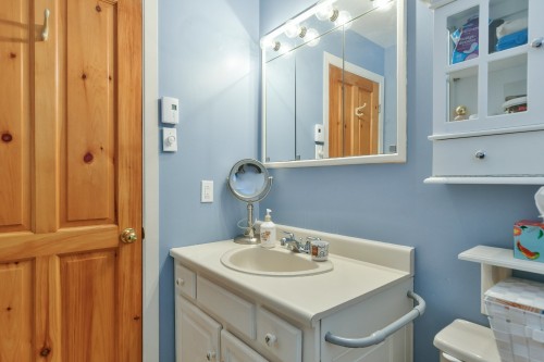 Salle de bains - 532 6E Avenue, Saint-Jérôme, QC - Indoor Photo Showing Bathroom