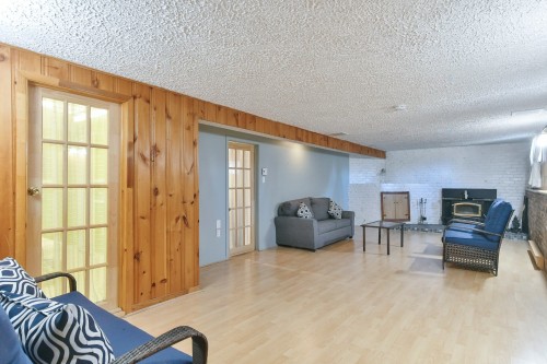 Salle familiale - 532 6E Avenue, Saint-Jérôme, QC - Indoor