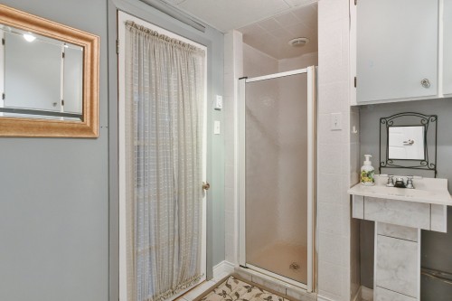 Salle de bains - 532 6E Avenue, Saint-Jérôme, QC - Indoor Photo Showing Bathroom