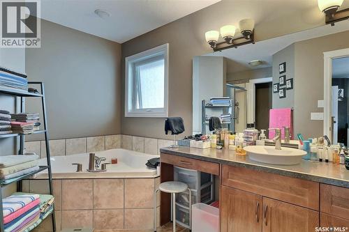 2433 Jameson Crescent, Regina, SK - Indoor Photo Showing Bathroom