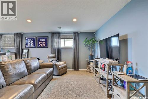 2433 Jameson Crescent, Regina, SK - Indoor Photo Showing Living Room
