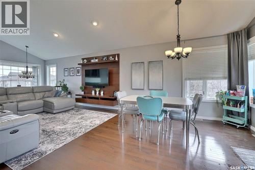 2433 Jameson Crescent, Regina, SK - Indoor Photo Showing Living Room
