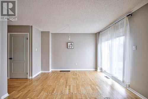 540 Bluesky Cres, Mississauga, ON - Indoor Photo Showing Other Room