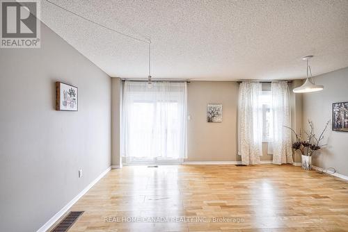540 Bluesky Cres, Mississauga, ON - Indoor Photo Showing Other Room