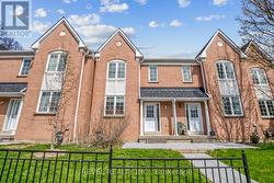 81 - 10 BASSETT BOULEVARD  Whitby (Pringle Creek), ON L1N 9C5