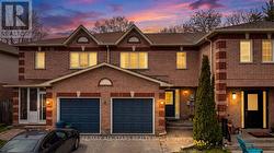 32 LANCASTER COURT Georgina, ON L4P 4A1