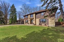 628 Park BLVD  Winnipeg, MB R3P 0T1