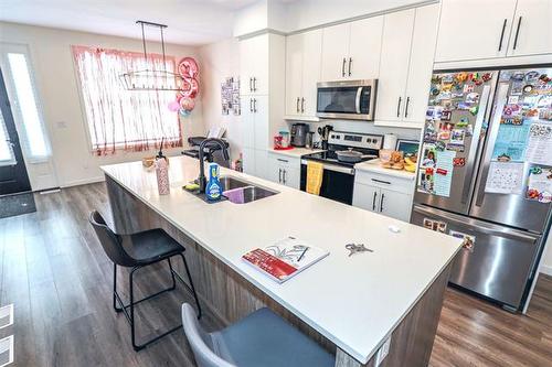 204 Grey Heron Dr, Winnipeg, MB 