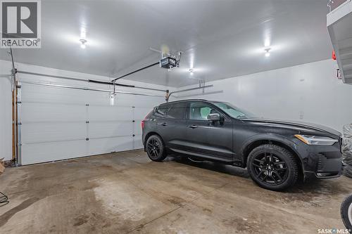 608 Brighton Gate, Saskatoon, SK - Indoor Photo Showing Garage