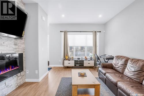 608 Brighton Gate, Saskatoon, SK - Indoor Photo Showing Living Room