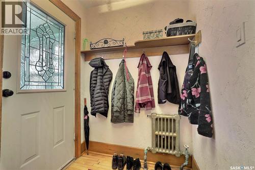 2834 Rae Street, Regina, SK - Indoor