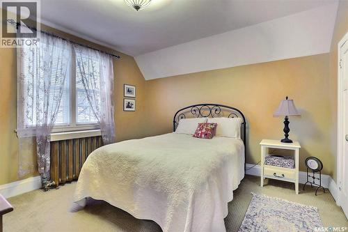 2834 Rae Street, Regina, SK - Indoor Photo Showing Bedroom