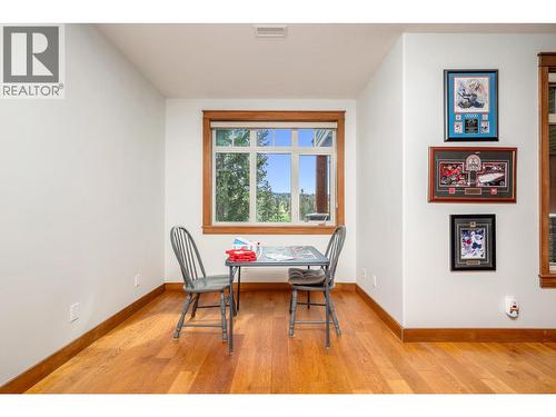 312 Rexor Place, Vernon, BC - Indoor Photo Showing Dining Room