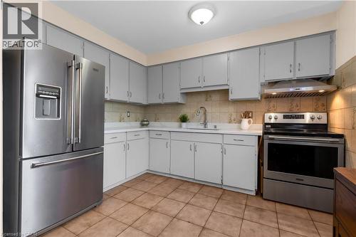 102 Berkindale Drive, Hamilton, ON - Indoor Photo Showing Kitchen