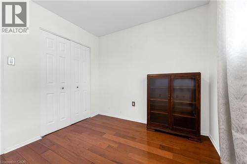 102 Berkindale Drive, Hamilton, ON - Indoor Photo Showing Other Room
