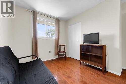 102 Berkindale Drive, Hamilton, ON - Indoor