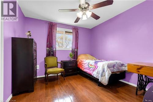 102 Berkindale Drive, Hamilton, ON - Indoor Photo Showing Bedroom