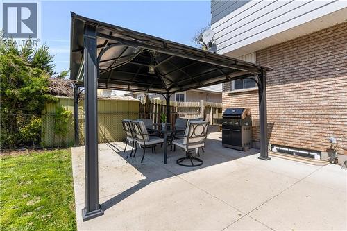 102 Berkindale Drive, Hamilton, ON - Outdoor With Deck Patio Veranda With Exterior