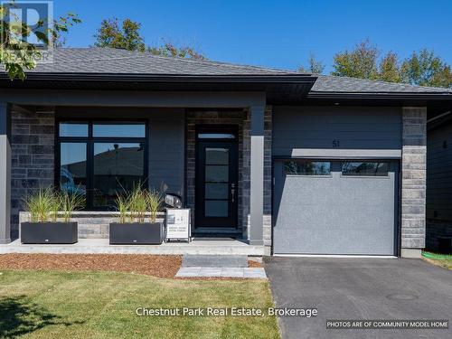 18 PINE NEEDLE WAY  Huntsville (Chaffey), ON P1H 1M3