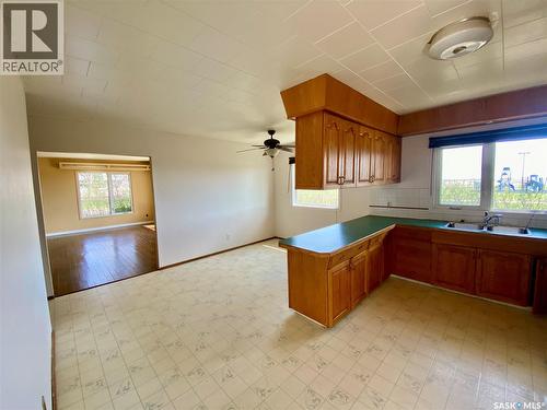320 2 Street E, Carnduff, SK - Indoor Photo Showing Kitchen With Double Sink