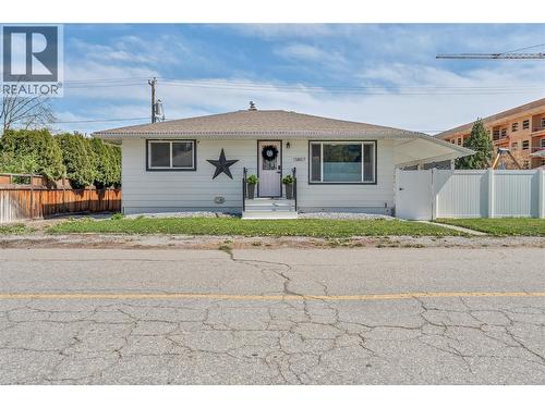 13807 Spencer Avenue  Summerland, BC V0H 1Z0