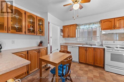 2075 Neepawa Avenue, Ottawa, ON - Indoor Photo Showing Kitchen