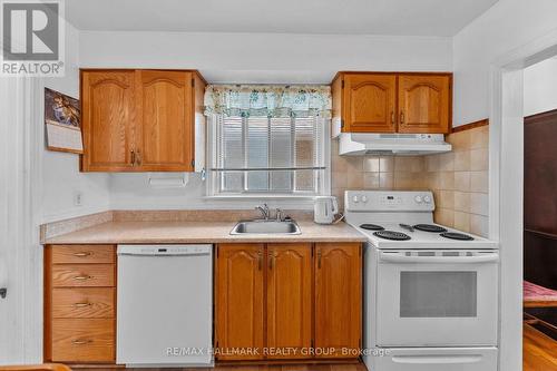 2075 Neepawa Avenue, Ottawa, ON - Indoor Photo Showing Kitchen