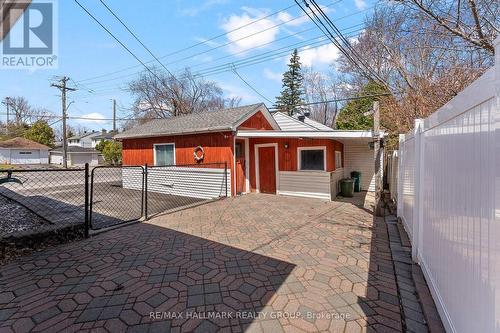 2075 Neepawa Avenue, Ottawa, ON - Outdoor