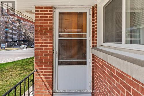 2075 Neepawa Avenue, Ottawa, ON - Outdoor With Exterior