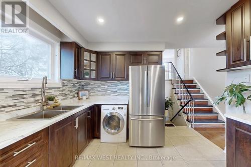 113 Kingswood Drive N, Brampton, ON - Indoor Photo Showing Kitchen With Double Sink
