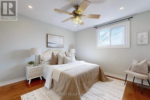 113 Kingswood Drive N, Brampton, ON - Indoor Photo Showing Bedroom