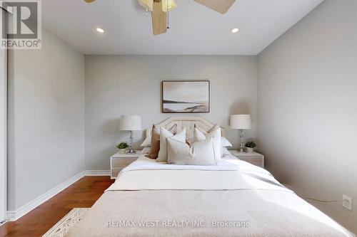 113 Kingswood Drive N, Brampton, ON - Indoor Photo Showing Bedroom