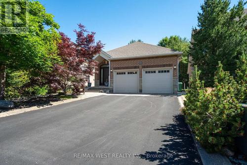 84 CASTELLI COURT  Caledon, ON L7E 2T8
