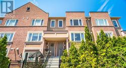 3 - 4855 HALF MOON GROVE  Mississauga, ON L5M 8C7