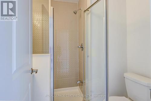 2013 Cameron Lott Crescent, Oshawa, ON - Indoor Photo Showing Bathroom