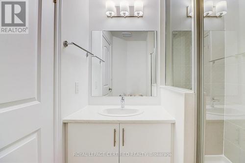 2013 Cameron Lott Crescent, Oshawa, ON - Indoor Photo Showing Bathroom