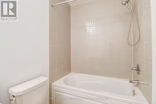 2013 Cameron Lott Crescent, Oshawa, ON - Indoor Photo Showing Bathroom