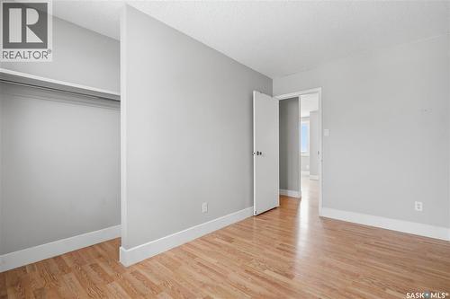 94 Lloyd Crescent, Regina, SK - Indoor Photo Showing Other Room