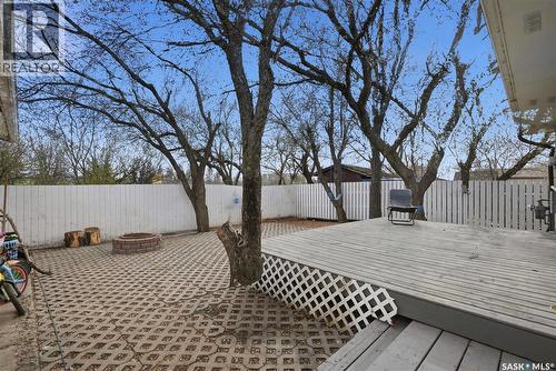 94 Lloyd Crescent, Regina, SK - Outdoor With Deck Patio Veranda