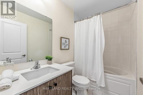 505 - 1695 Dersan Street, Pickering, ON - Indoor Photo Showing Bathroom
