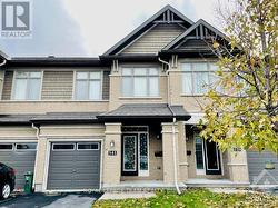 541 REMNOR AVENUE  Ottawa, ON K2T 0A5
