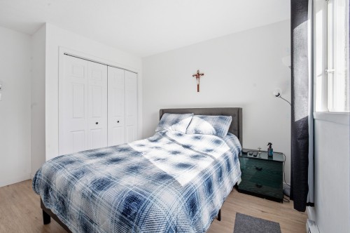 Bedroom - 204-4798 Rue De Gaspé, Sherbrooke (Brompton/Rock Forest/Saint-Élie/Deauville), QC - Indoor Photo Showing Bedroom