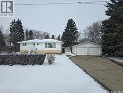 904 Alice STREET  Grenfell, SK S0G 2B0