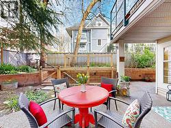 103 735 W 15 AVENUE  Vancouver, BC V5Z 1R6