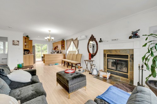 Living Room - 1090 Rue De L'Orée-Des-Bois, Sainte-Adèle, QC - Indoor Photo Showing Living Room With Fireplace