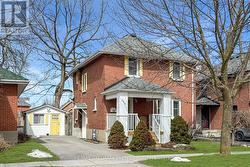 556 DOUGLAS AVENUE Peterborough (Town Ward 3), ON K9J 4L1