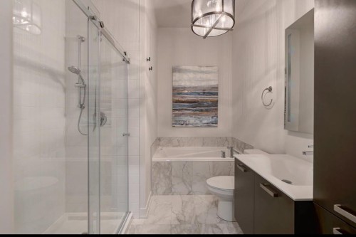 Master Bathroom - 509-1900 Rue Émile-Martineau, Laval (Laval-Des-Rapides), QC - Indoor Photo Showing Bathroom